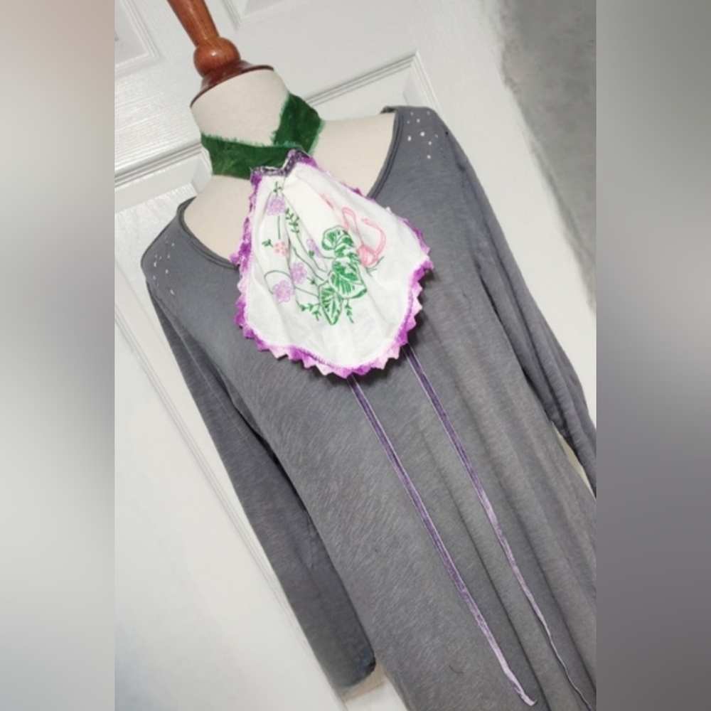 JABOT MOSSIE ANNA ARTISAN DESIGN OOAK 💚💜 NWT